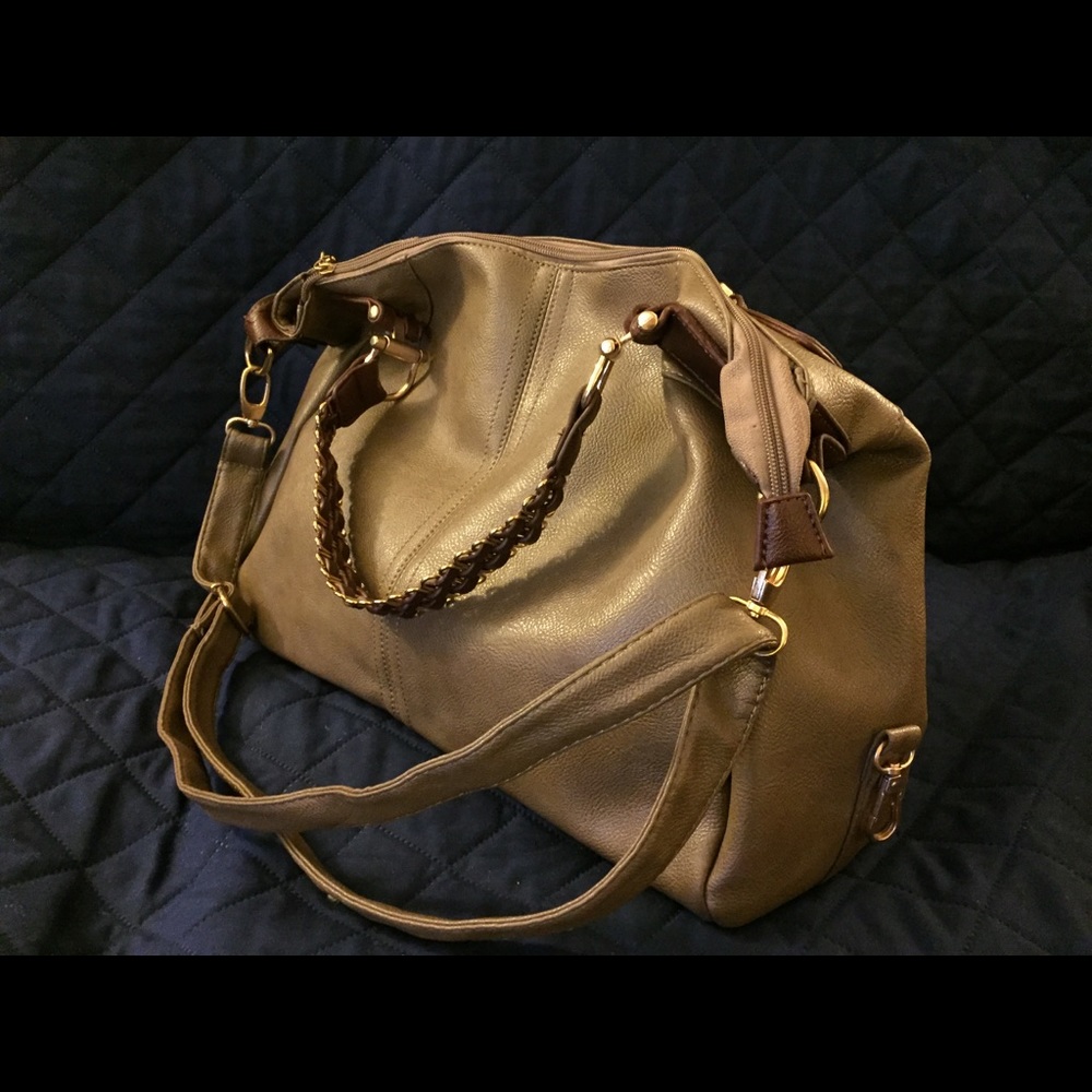 ❤️ NEW Taupe Color Satchel